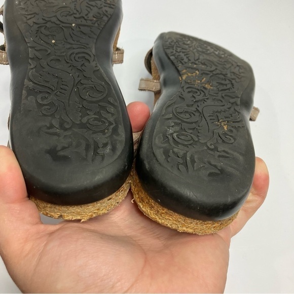 Naot corkbed sandals size 40 - Picture 9 of 9